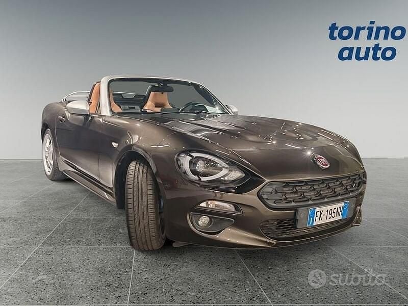 Usata Fiat 124 Spider Lusso 140 CV (102 kW) 2017 Cabrio