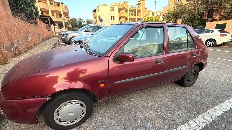 Usata Ford Fiesta 1998 Utilitaria