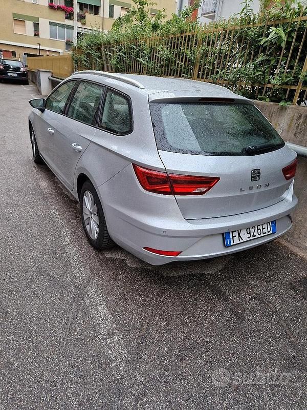 Usata Seat Leon 115 CV (84 kW) 2017 Grigio Station wagon