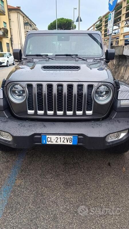 Usata 2022 Jeep Gladiator SUV | 53.000 € (Molto cara) - Immagine 1/4