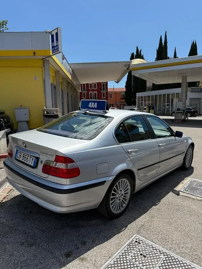 Usata BMW 330 184 CV (135 kW) 2002 Grigio Berlina