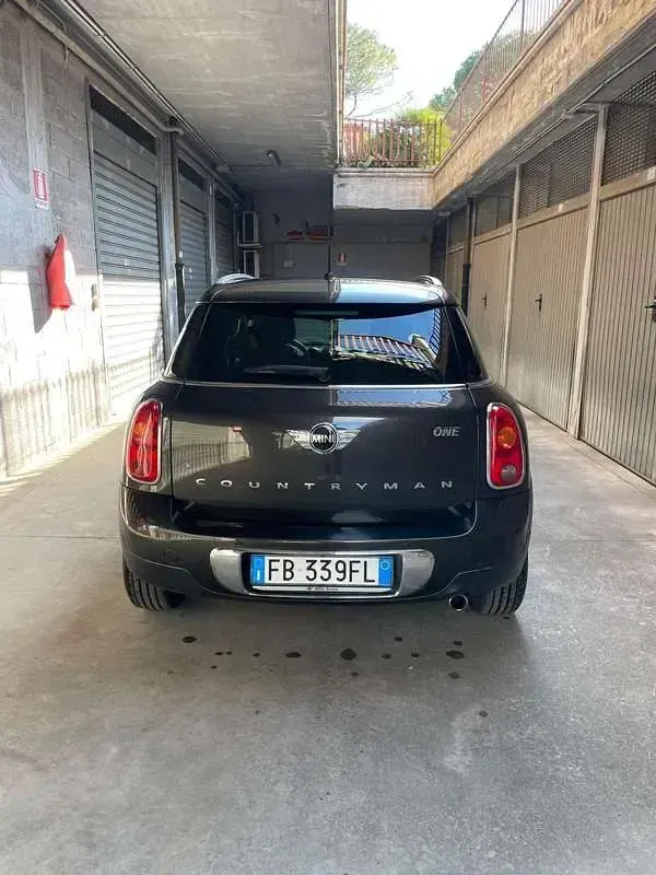 Usata Mini One Countryman 98 CV (72 kW) 2015 Nero SUV