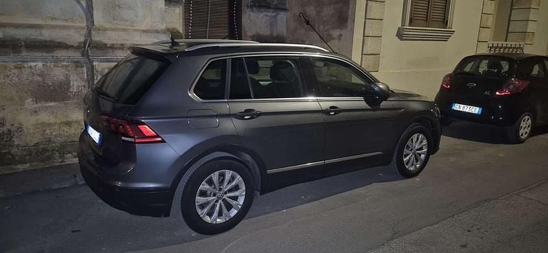 Usata VW Tiguan Business 150 CV (110 kW) 2019 Grigio SUV