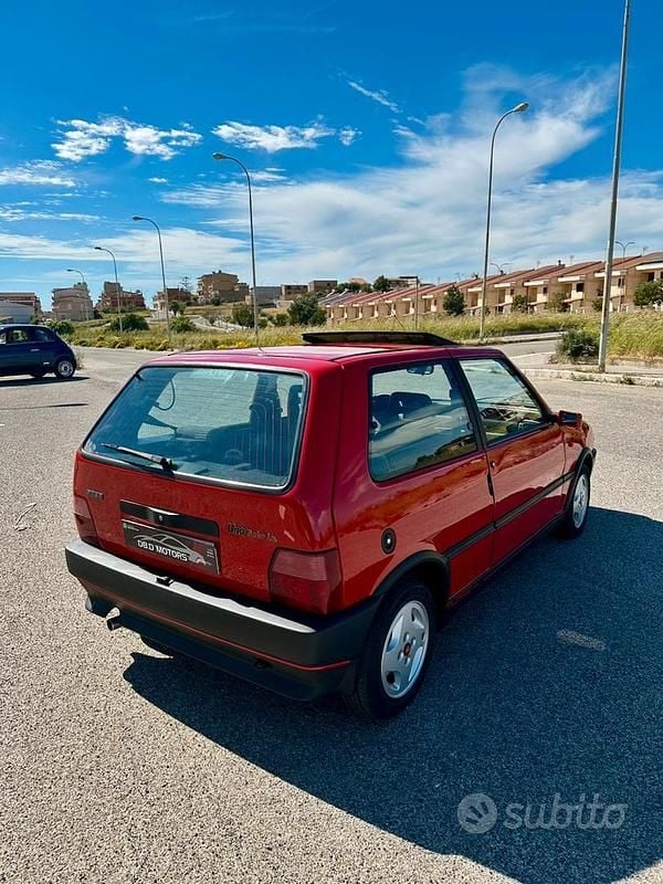 Usata Fiat Uno Racing 116 CV (85 kW) 1992 Rosso Utilitaria