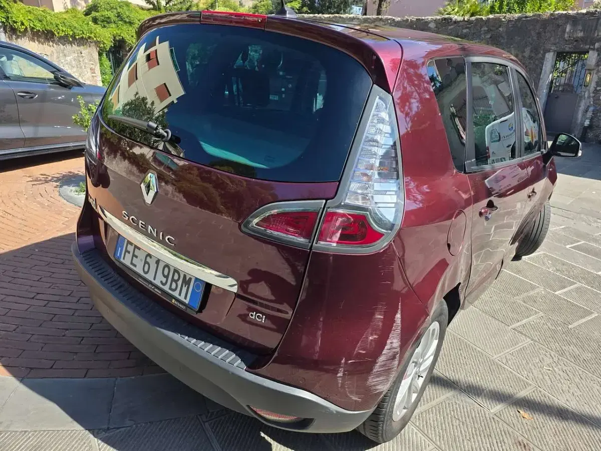 Usata Renault Scénic III LIMITED 110 CV (80 kW) 2016 Marrone Monovolume