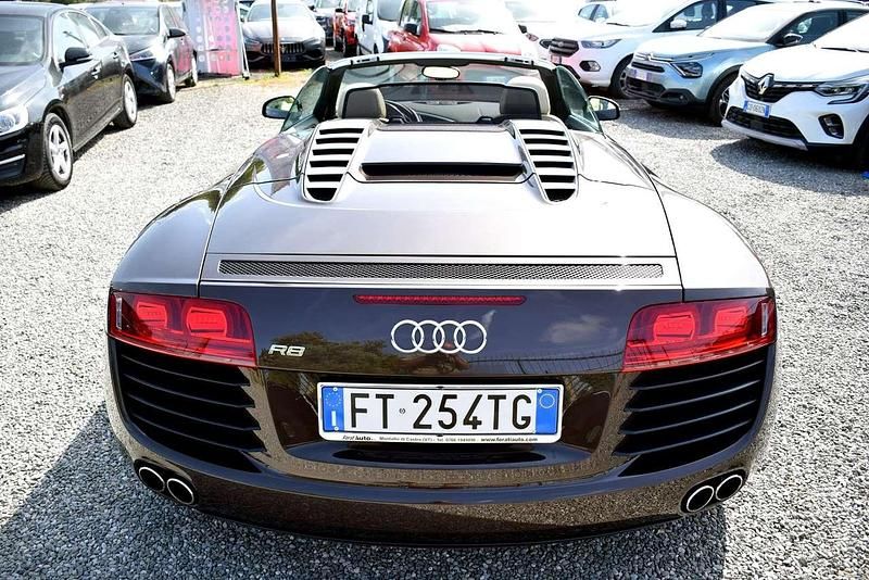 Usata Audi R8 Spyder Ambiente 430 CV (316 kW) 2011 Marrone Cabrio