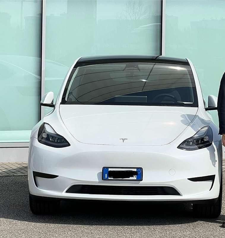 Usata 2024 Tesla Model Y RWD SUV | 30.500 € (Super prezzo) - Immagine 1/4