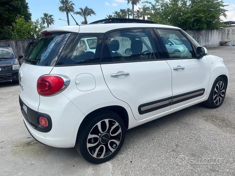 Usata Fiat 500 Lounge 105 CV (77 kW) 2013 Bianco Monovolume