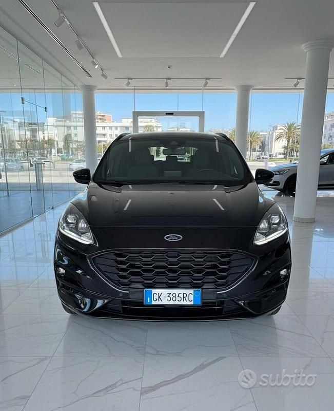 Usata Ford Kuga ST-Line 120 CV (88 kW) 2022 Nero SUV