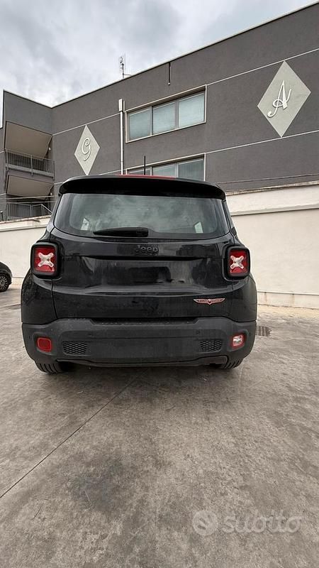 Usata Jeep Renegade 120 CV (88 kW) 2016 Nero SUV