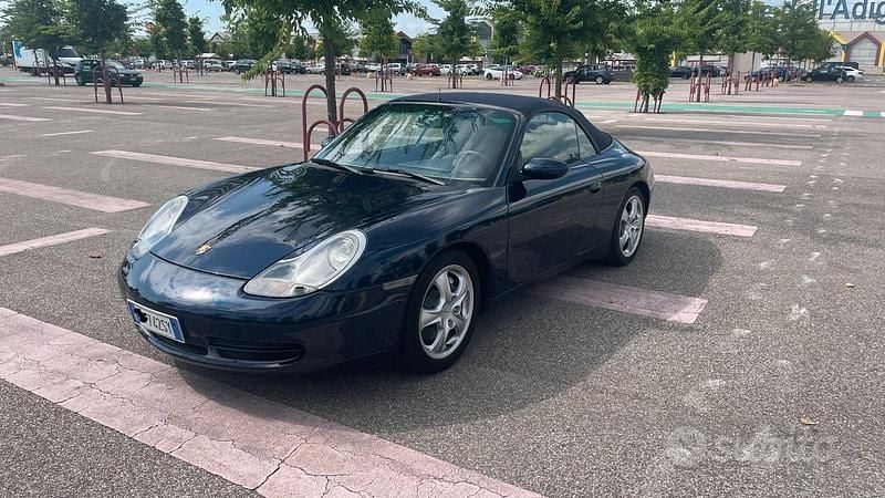 Usata Porsche 996 300 CV (220 kW) 1999 Blu Cabrio