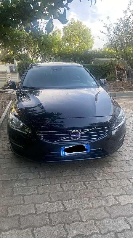 Usata Volvo V60 Dynamic 120 CV (88 kW) 2018 Station wagon