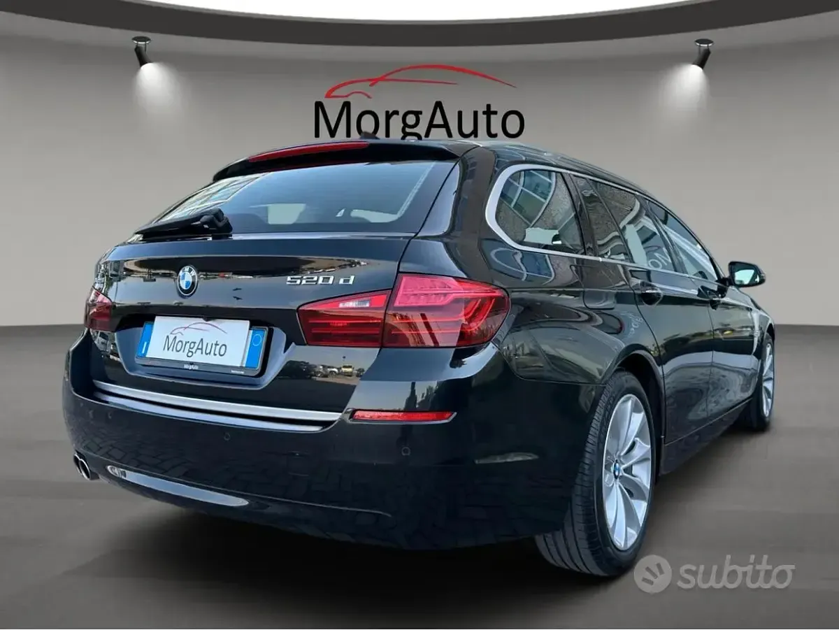 Usata BMW 520 Comfort Edition 184 CV (135 kW) 2014 Nero Station wagon