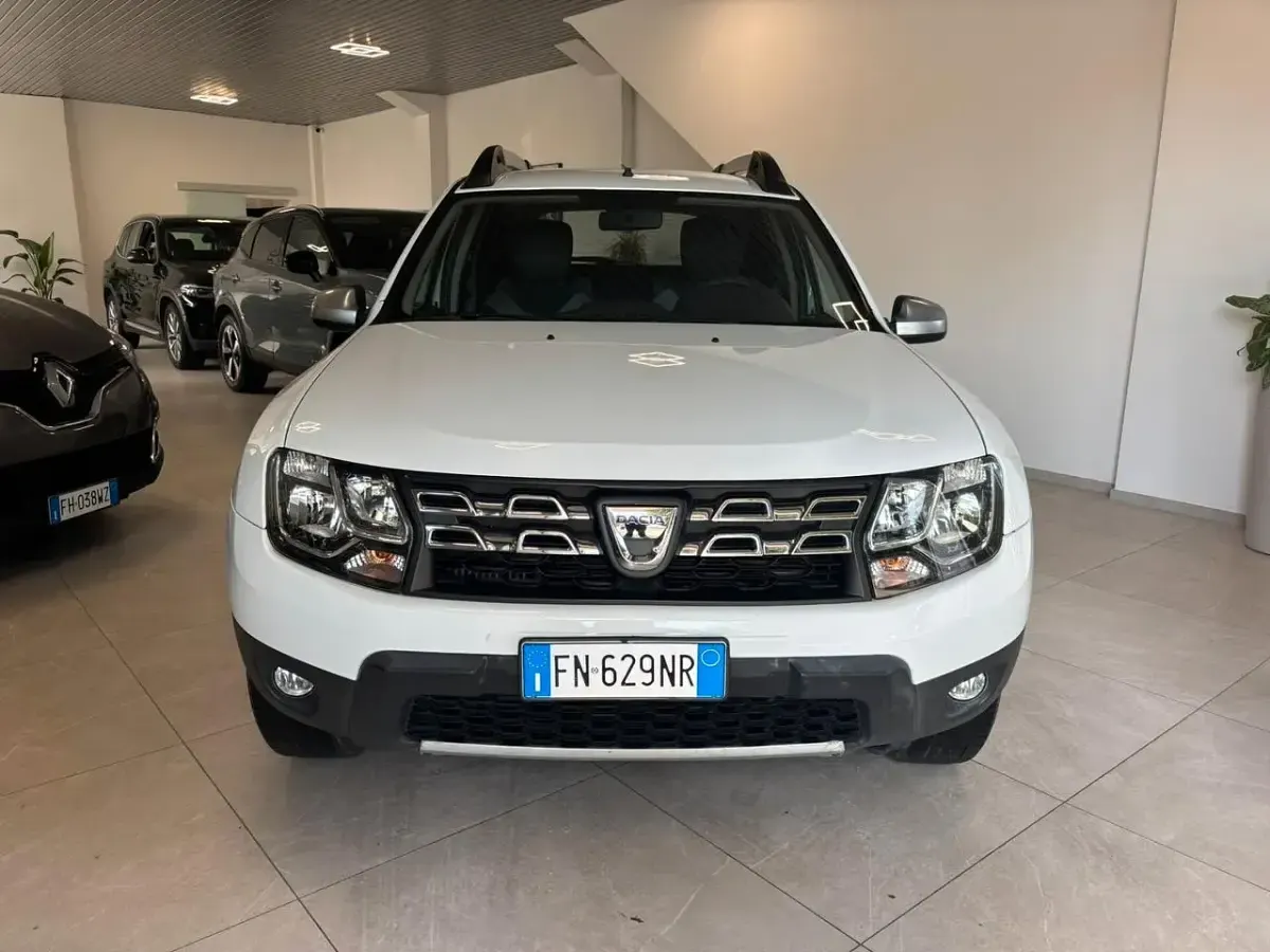 Usata Dacia Duster Lauréate 109 CV (80 kW) 2018 Bianco SUV