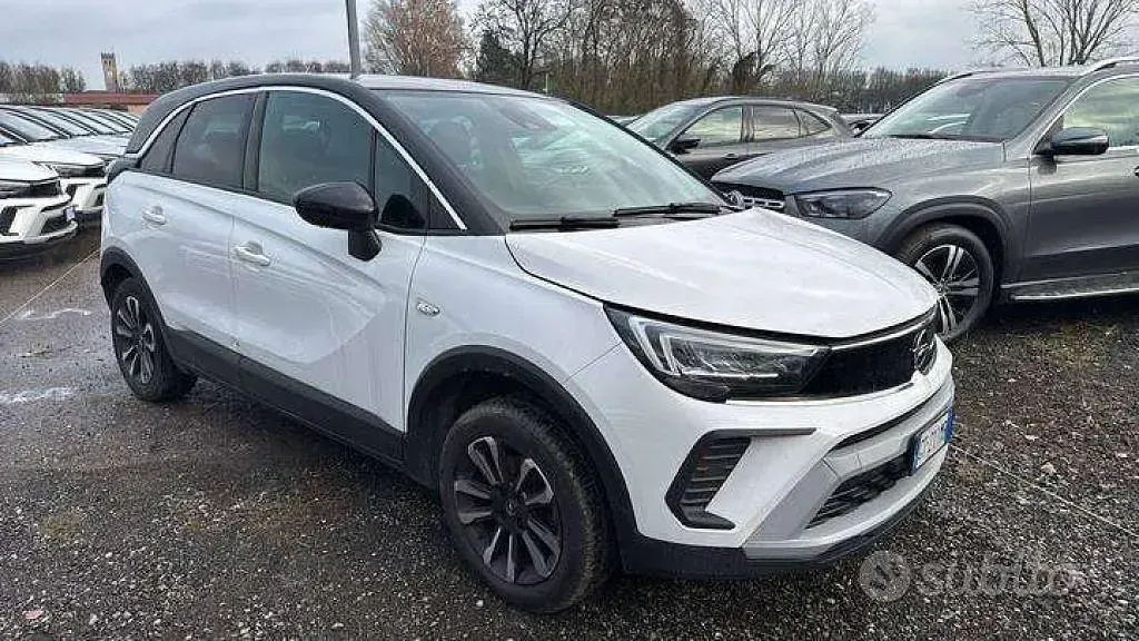 Usata Opel Crossland Elegance 131 CV (96 kW) 2024 Bianco SUV
