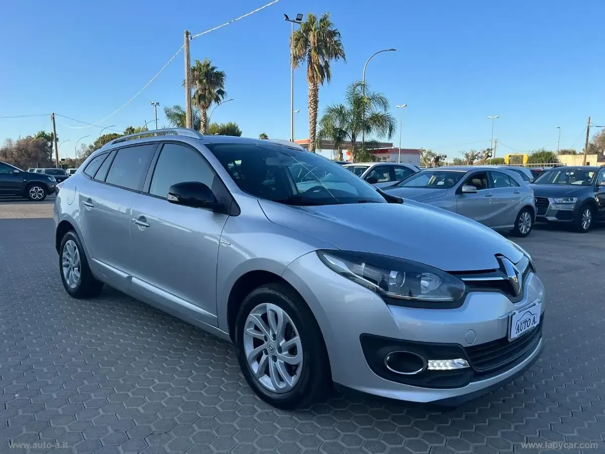 Usata Renault Mégane III LIMITED 110 CV (80 kW) 2015