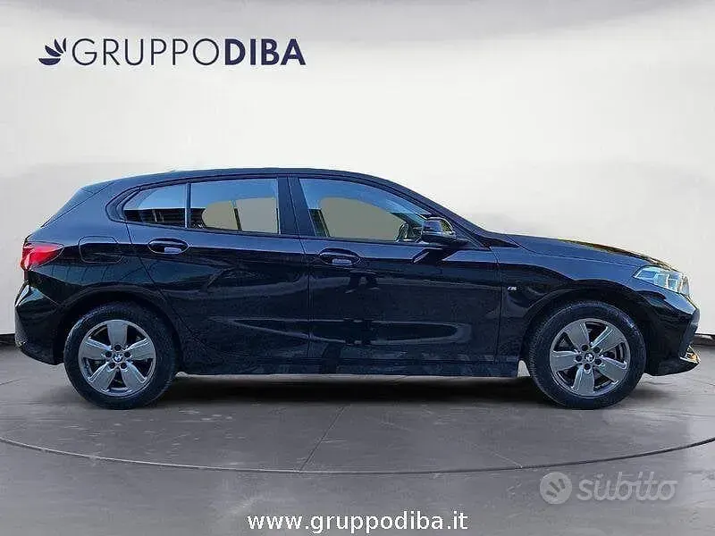 Usata BMW 116 Advantage 116 CV (85 kW) 2022 Nero Utilitaria