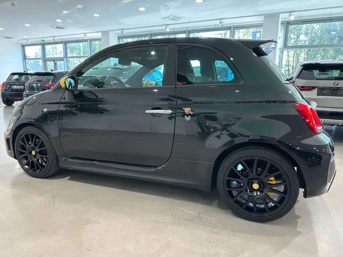 Usata Abarth 595 Pista 160 CV (117 kW) 2018 Nero Berlina