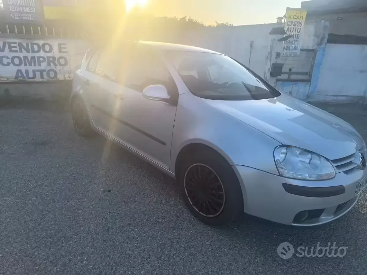 Usata VW Golf VI United 102 CV (75 kW) 2008 Grigio Utilitaria