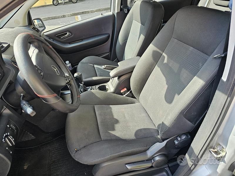 Usata Mercedes A160 75 CV (55 kW) 2010 Grigio Berlina