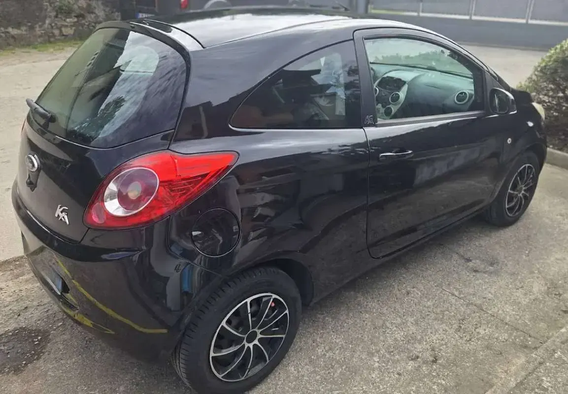 Usata Ford Ka 69 CV (50 kW) 2009 Nero Utilitaria