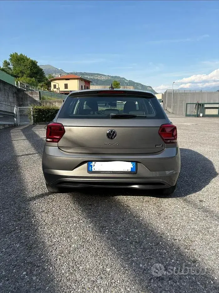 Usata VW Polo 95 CV (69 kW) 2021 Grigio Utilitaria