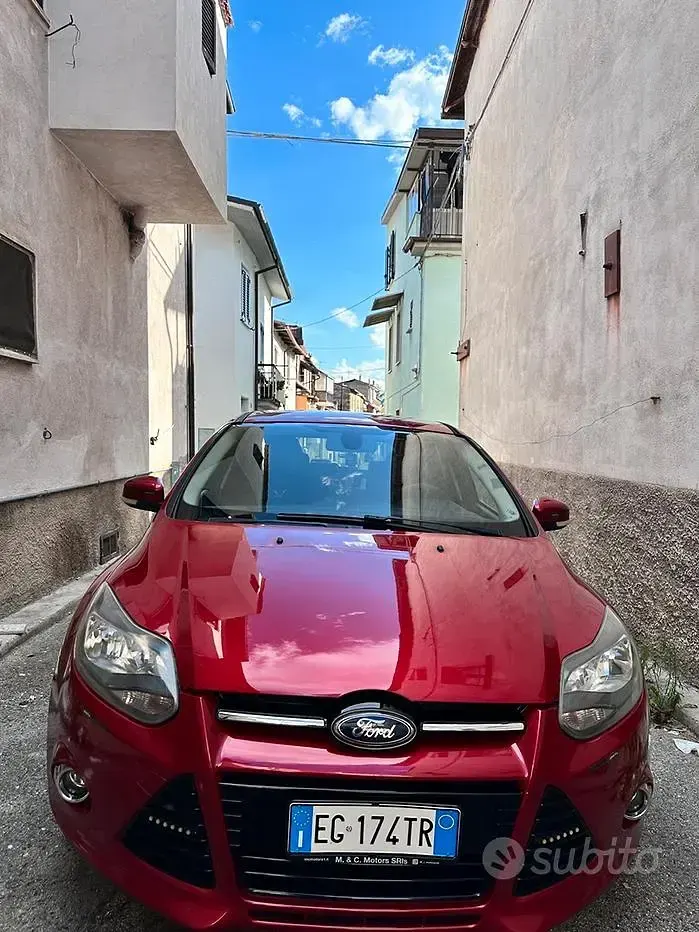 Usata Ford Focus 150 CV (110 kW) 2011 Rosso Berlina