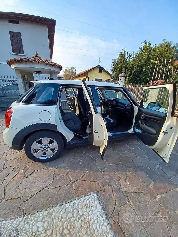 Usata Mini ONE 95 CV (69 kW) 2018 Utilitaria