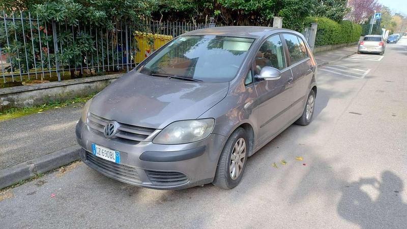 Usata VW Golf Plus Cross Trendline 102 CV (75 kW) 2006 Argento Monovolume