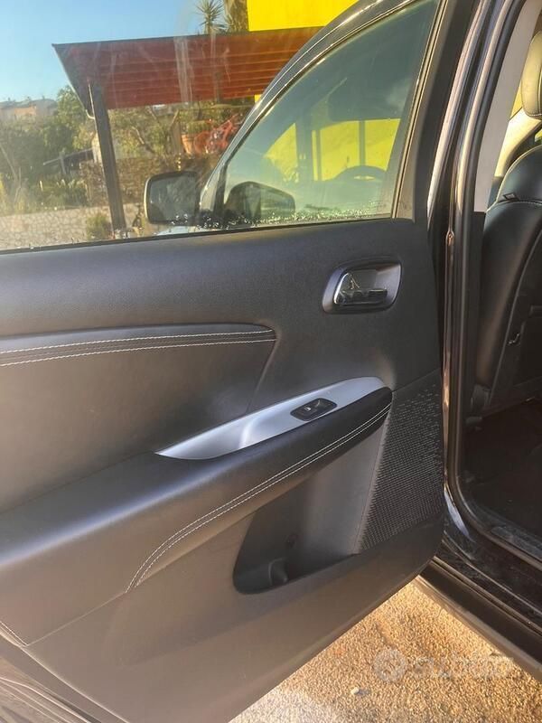 Usata Fiat Freemont 170 CV (125 kW) 2013 Nero SUV