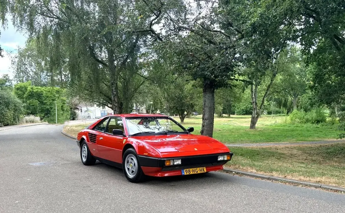 Usata Ferrari Mondial 240 CV (176 kW) 1982 Rosso Coupé