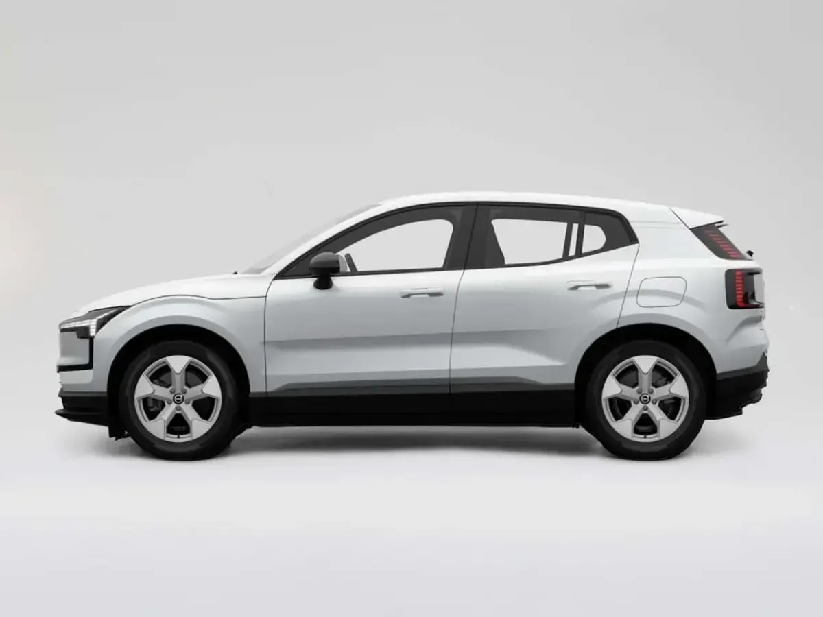 Nuova Volvo EX30 75 kW (102 CV) 2026 Bianco SUV
