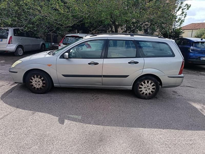 Usata Ford Focus 2004 Grigio Station wagon