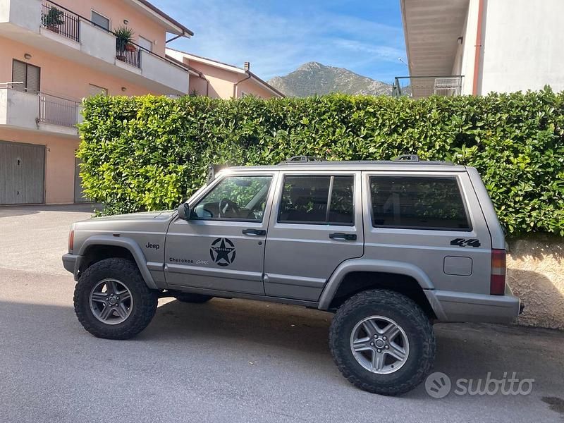 Usata Jeep Cherokee 2000 SUV