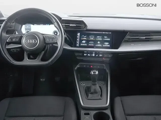 Usata Audi A3 Advanced Plus 116 CV (85 kW) 2023 Blu navarra metallizzato Berlina