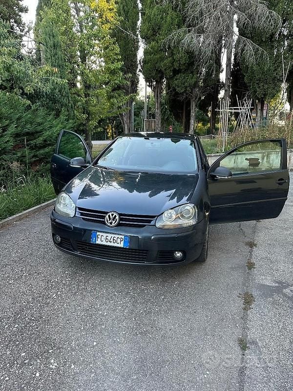 Usata 2006 VW Golf V Coupé | 1000 € (Super prezzo) - Immagine 1/4