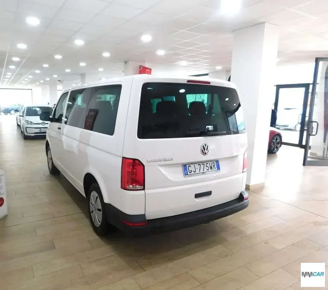 Usata VW Caravelle Trendline 110 CV (80 kW) 2022 Bianco Furgone