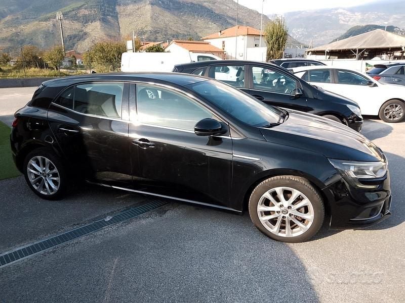 Usata Renault Mégane IV 110 CV (80 kW) 2018 Nero Berlina