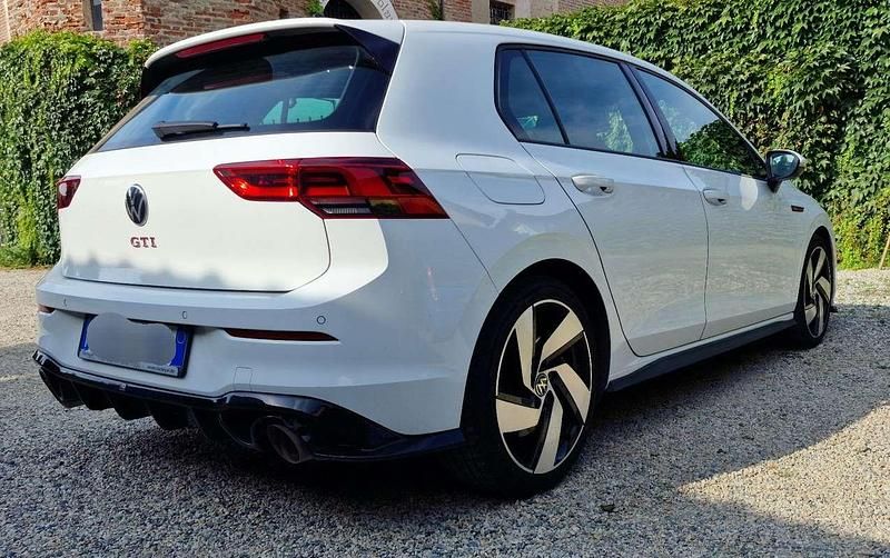 Usata VW Golf VIII GTI 245 CV (180 kW) 2020 Berlina