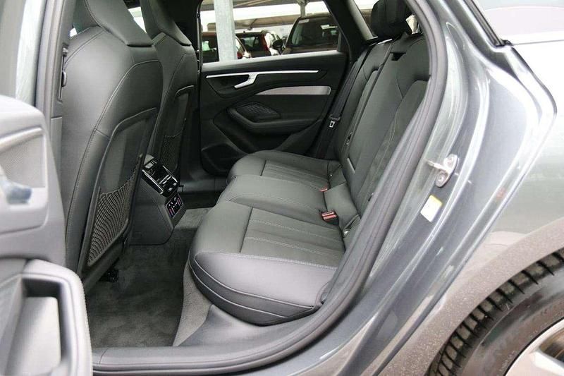 Nuova Audi A6 S-Line 204 CV (150 kW) 2025 Grigio scuro Station wagon
