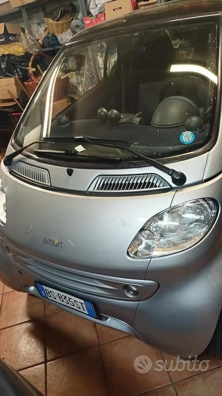 Usata Smart ForTwo Coupé 2001 Utilitaria