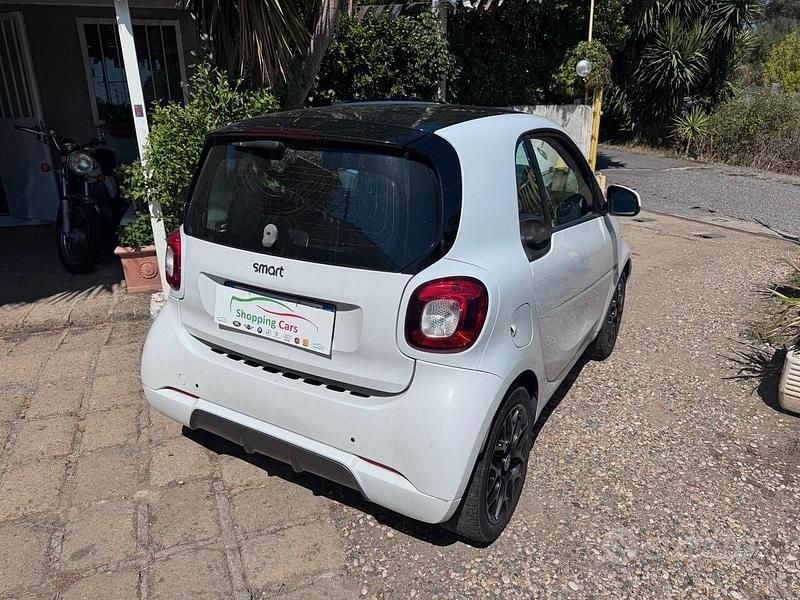 Usata Smart ForTwo Coupé 90 CV (66 kW) 2019 Bianco Utilitaria