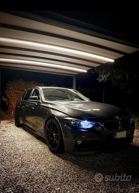 Usata BMW 318 Efficient Dynamics 150 CV (110 kW) 2015 Grigio Berlina