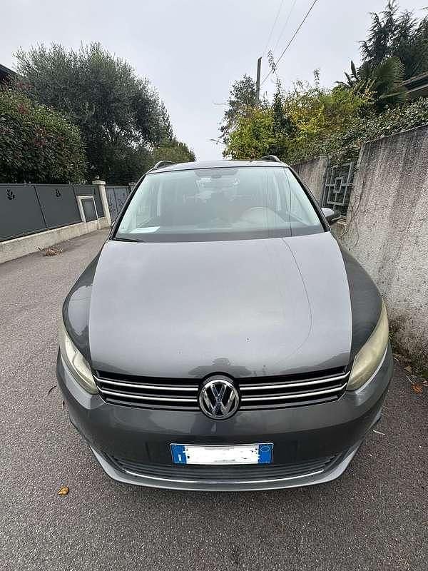 Grigio Usata 2011 VW Touran Comfortline Monovolume | 10.250 € (Molto cara) - Immagine 1/1