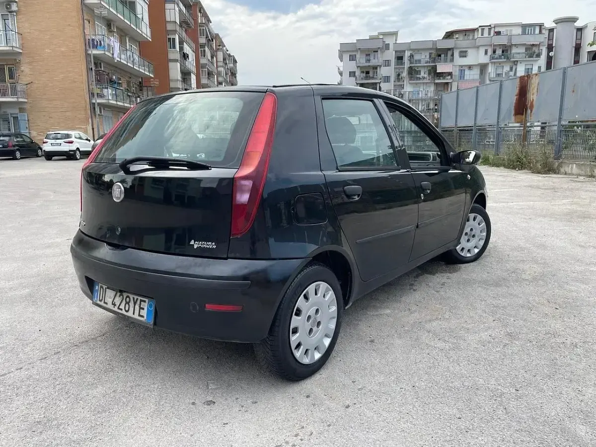 Usata Fiat Punto 59 CV (43 kW) 2008 Nero Utilitaria