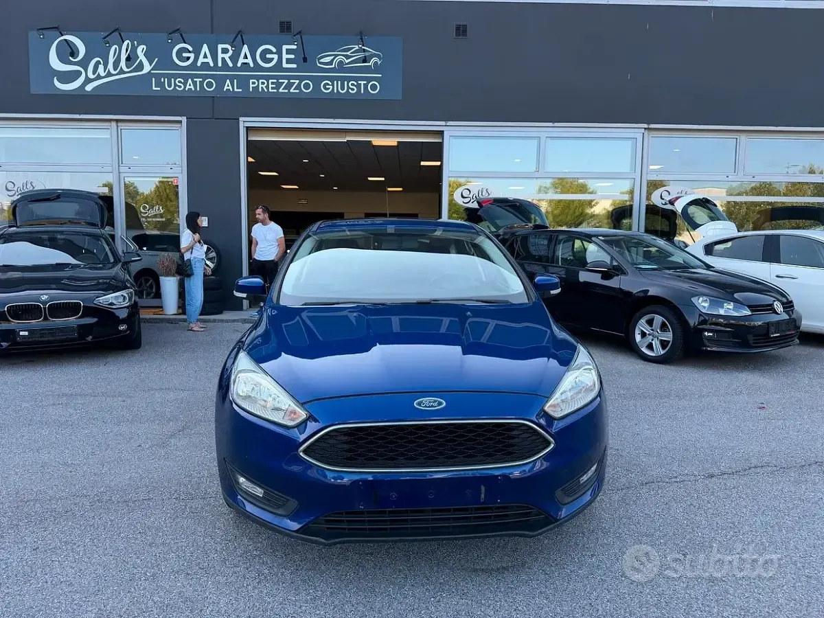Usata Ford Focus 100 CV (73 kW) 2016 Bluazzurro Berlina