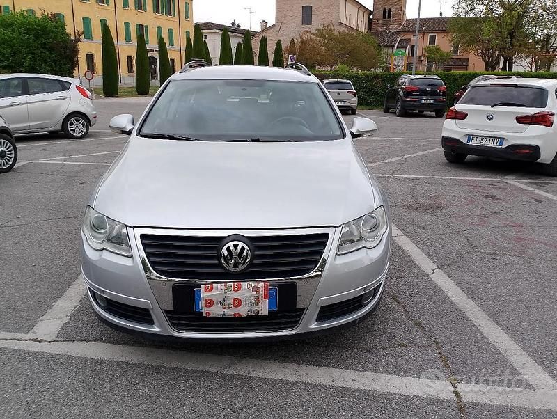 Usata VW Passat 140 CV (102 kW) 2009 Grigio Station wagon