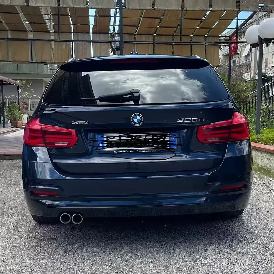 Usata BMW 320 163 CV (119 kW) 2017 Bluazzurro Station wagon