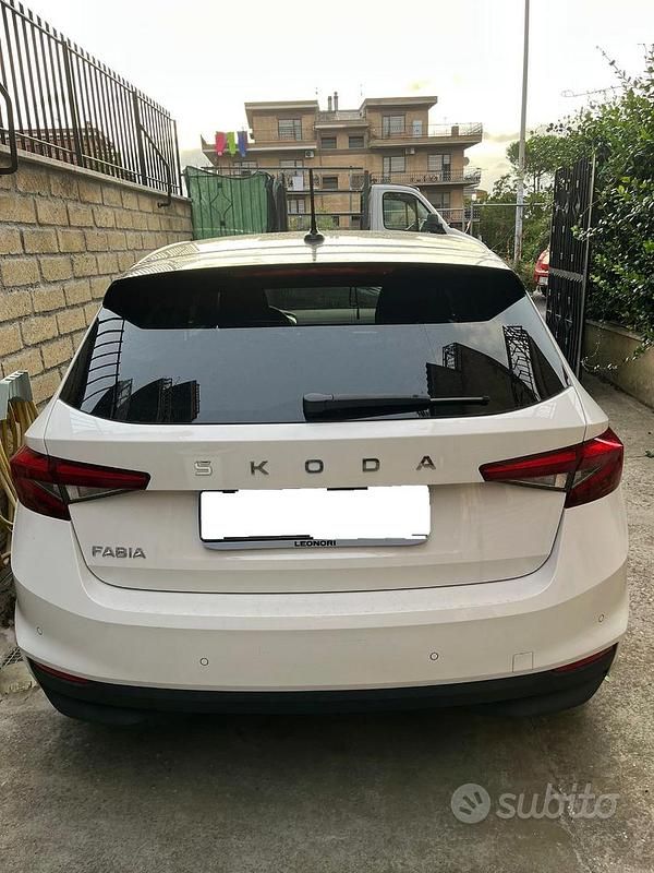 Usata Skoda Fabia Style 95 CV (69 kW) 2024 Bianco Utilitaria