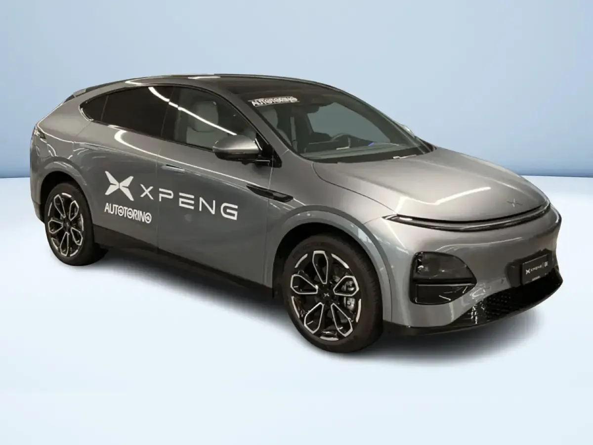Usata XPENG G6 RWD Long Range 218 kW (297 CV) 2026 Grigio metallizzato SUV